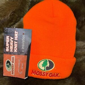 NWT Mossy Oak Unisex Heavy insulated knit hat